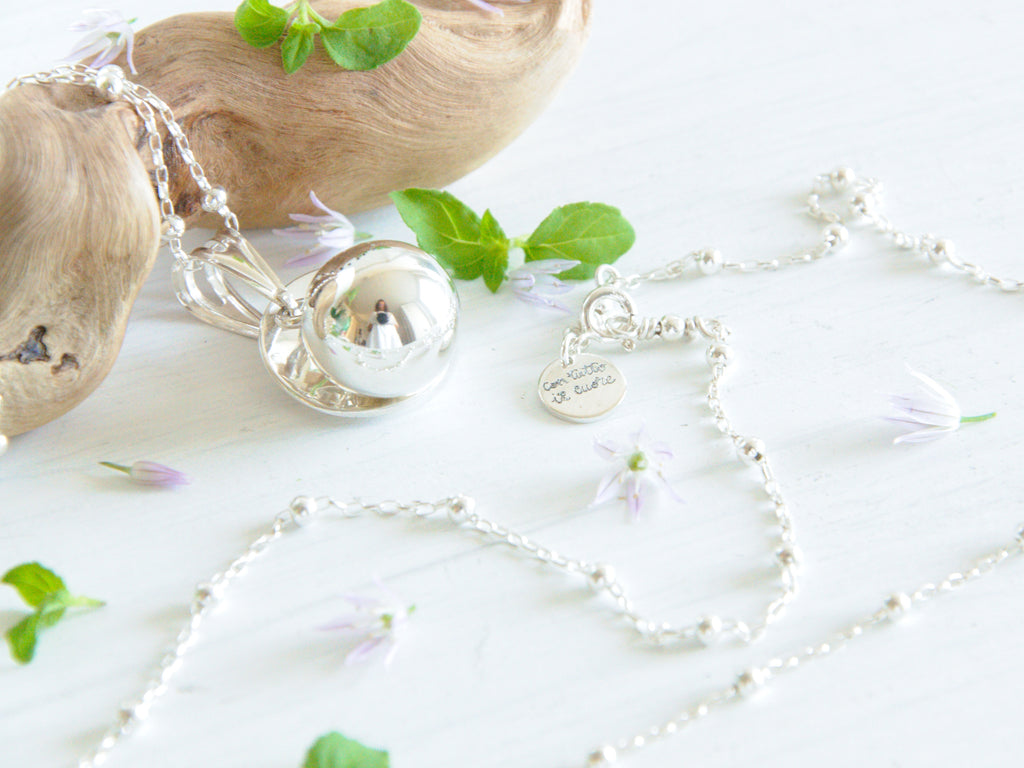 Collana Chiama Angeli Gravidanza con Soffione Vero, Bola Premaman in Resina, Regalo Futura Mamma, Collana Donna Boho - Italia Collana Chiama Angeli Gravidanza con Soffione Vero, Bola Premaman in Resina, Regalo Futura Mamma, Collana Donna Boho - Italia