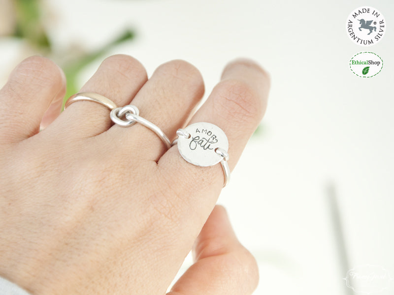 Amor fati, anello inciso a mano, anello e lettering, anello fatto a mano, anello in Argentium Silver 935