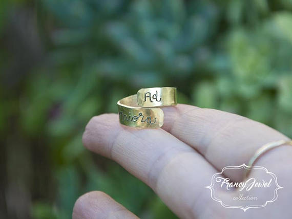 Anello con incisione, ad maiora, incisione personalizzata, anello ottone, nichel free, made in Italy, anello oro, fatto a mano, su misura