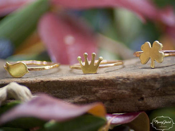 Anelli portafortuna, simboli natura, anello quadrifoglio, anello oro, fatto a mano, gioielli responsabili, gioielli etici, anello ottone